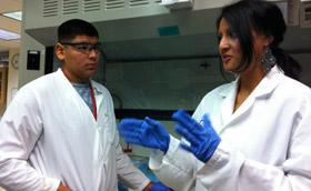 Victor Ramos from Sunnyside visits the lab of PhD student Vanessa Galaviz