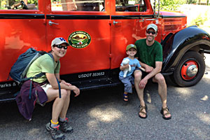 photo family at glacier