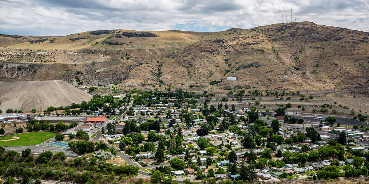 Aerial image of the Coulee Dam town in eastern Washington