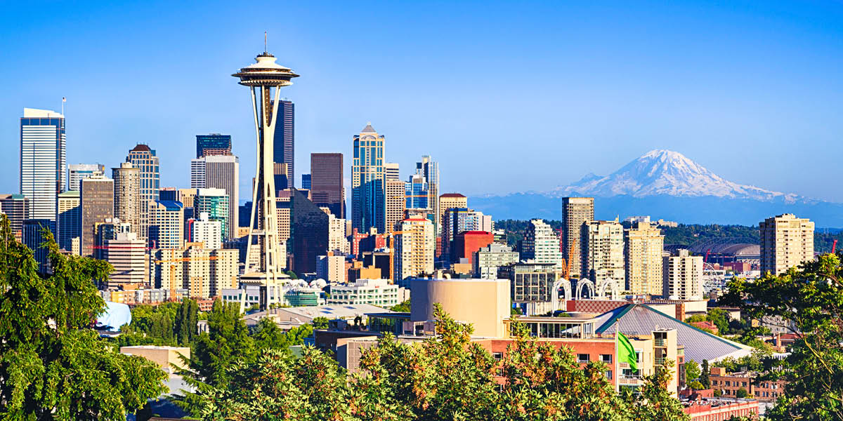 Seattle skyline with Mt. Rainier in the background