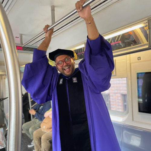 Simon Sandh rides NYC subway