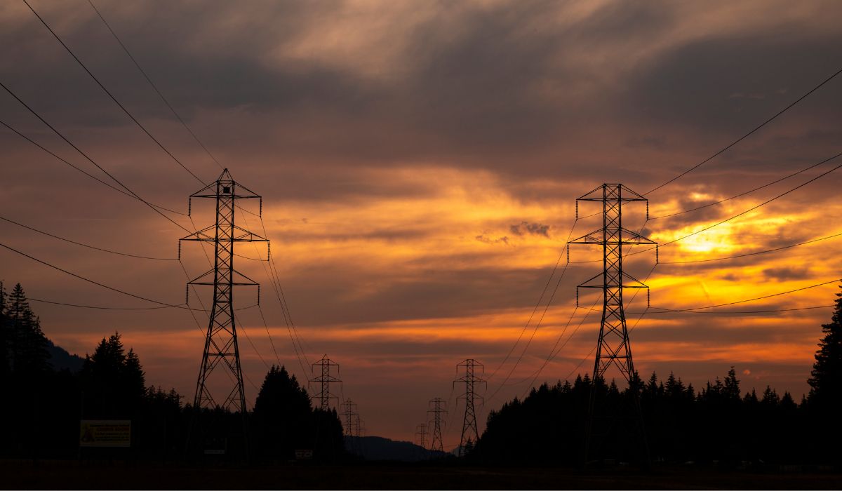 Power lines in Washington state