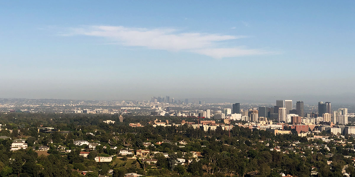Los Angeles polluted skyline